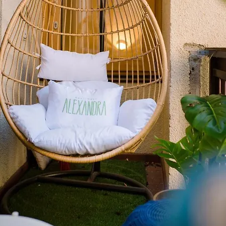 Alexandra *